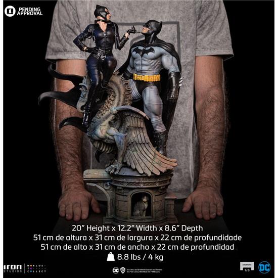 Batman: Batman & Catwoman Diorama 1/6 51 cm