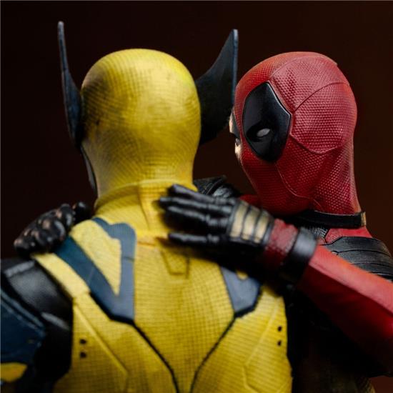 Marvel: Deadpool & Wolverine Deluxe Art Scale Statue 1/10 21 cm