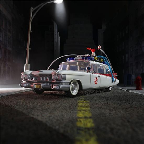 Ghostbusters: Ecto-1 (1984) Plasma Series Vehicle 1/18