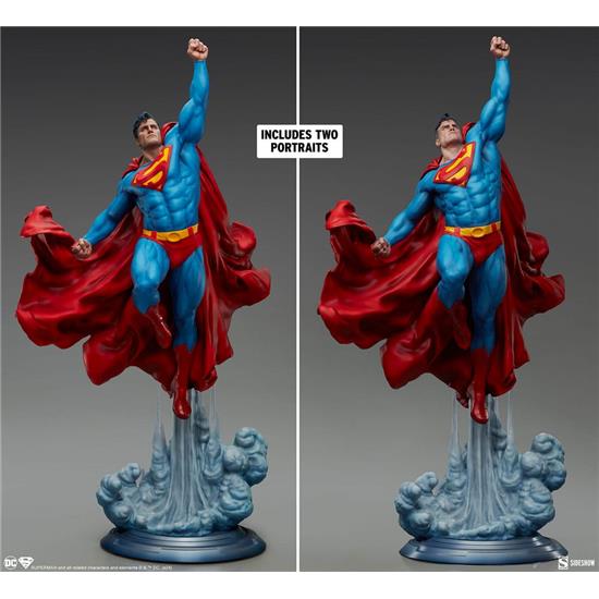 Superman: Superman DC Comics Premium Format Statue 84 cm