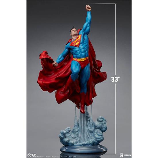 Superman: Superman DC Comics Premium Format Statue 84 cm