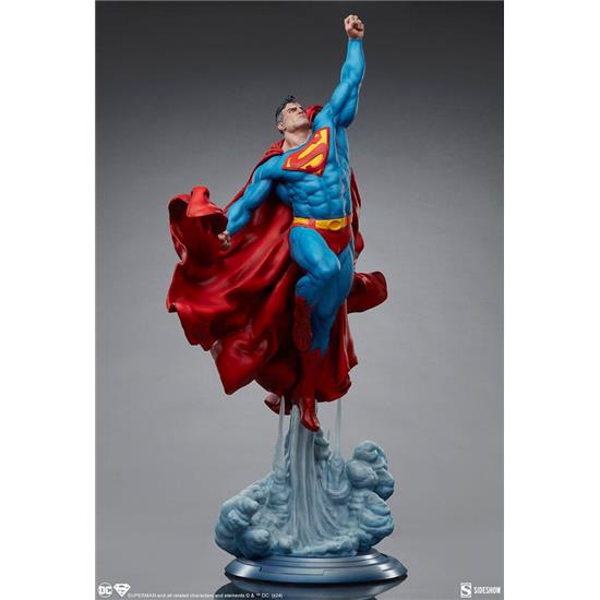 Superman: Superman DC Comics Premium Format Statue 84 cm