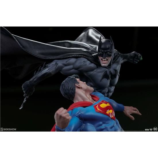 Batman: DC Comics Statue Batman vs. Superman 60 cm
