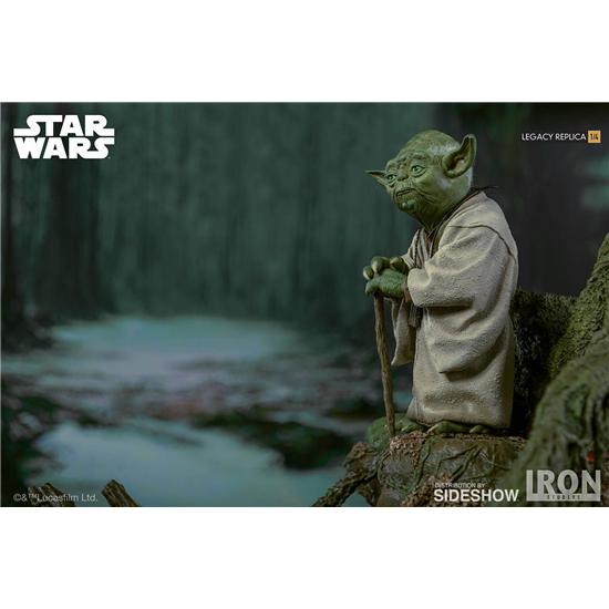 Star Wars: Star Wars Episode V Legacy Replica Statue 1/4 Yoda 30 cm