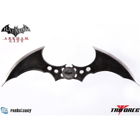 Batman: Batman Arkham City Replica Batarang 56 cm