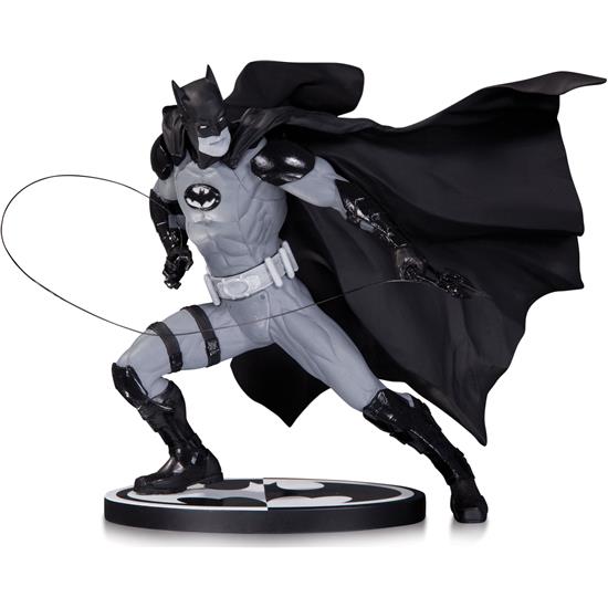 Batman: Batman b/w statue - Ivan Reis
