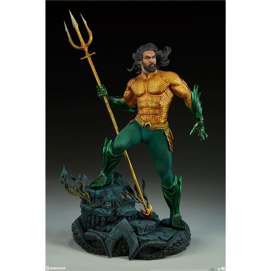 DC Comics: Aquaman Premium Format Figure Aquaman 64 cm