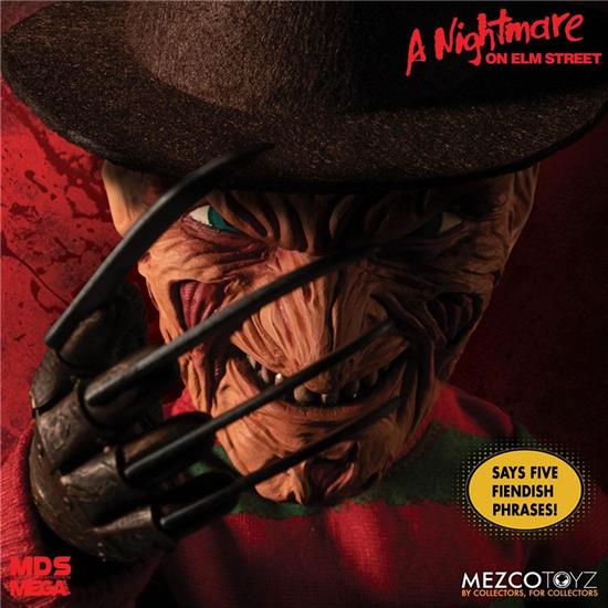 A Nightmare On Elm Street: Nightmare On Elm Street Mega Scale Talking Action Figure Freddy Krueger 38 cm
