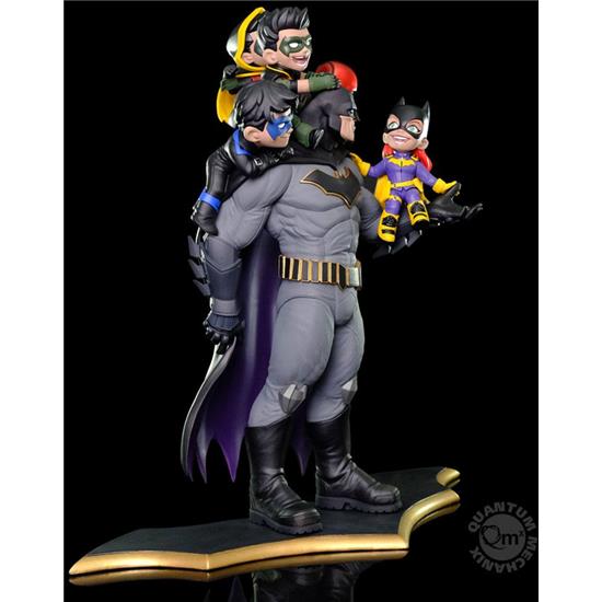 Batman: DC Comics Q-Master Diorama Batman: Family 39 cm