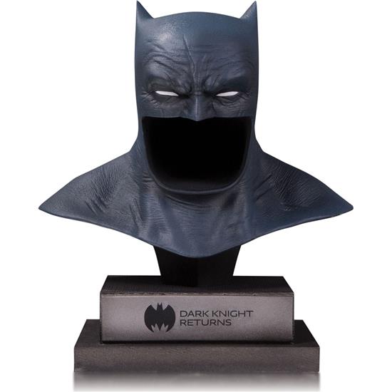 Batman: DC Gallery Bust 1/2 The Dark Knight Returns Batman Cowl 21 cm