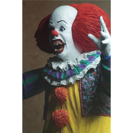 IT: Ultimate Pennywise Version 2 Action Figure 18 cm