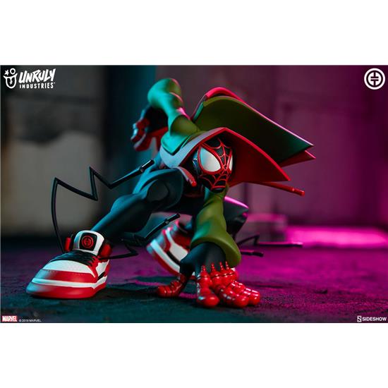 Marvel: Marvel Super Heroes in Sneakers PVC Statue Miles by Tracy Tubera 13 cm