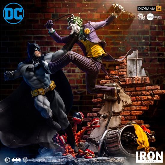 Batman: DC Comics Diorama 1/6 Batman vs Joker Battle by Ivan Reis 52 cm