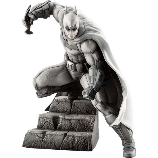 Batman: Batman Arkham Series 10th Anniversary ARTFX+ PVC Statue 1/10 16 cm