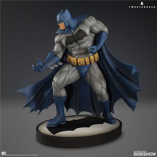 Batman: Batman Maquette (Dark Knight) 32 cm
