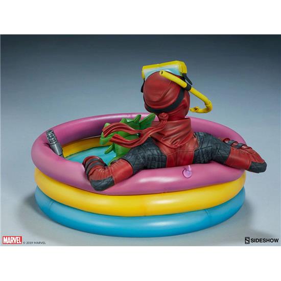 Deadpool: Deadpool in Kidppol Marvel Premium Format Statue 18 cm