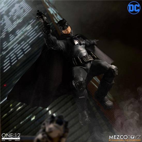 Batman: Batman Supreme Knight One:12 Action Figure 1/12 17 cm