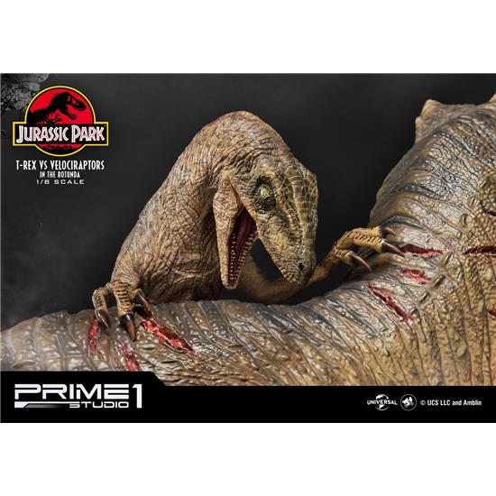 Jurassic Park & World: T-Rex vs Velociraptors in the Rotunda Statue 1/8 65 cm