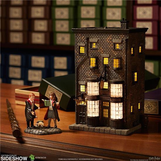 Harry Potter: Ollivanders Wand Shop Statue 20 cm