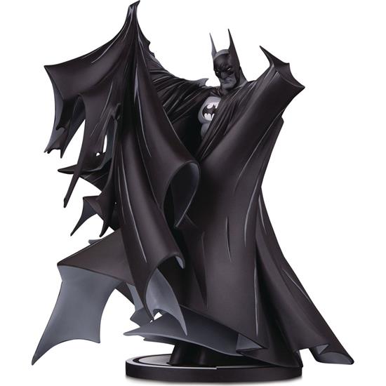 Batman: Batman Statue by Todd McFarlane 24 cm