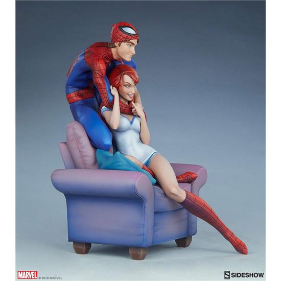 Spider-Man: Spider-Man & Mary Jane Statue by J. Scott Campbell 32 cm