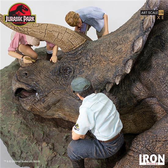 Jurassic Park & World: Triceratops Deluxe Art Scale Diorama 1/10 74 cm