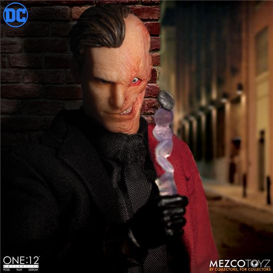 DC Comics: Two-Face One:12 Action Figure 1/12 18 cm