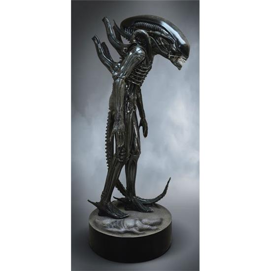 Alien: Alien Life-Size Statue Big Chap 245 cm