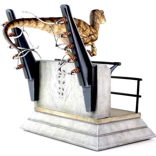 Jurassic Park & World: Raptor Breakout Statue 30 cm