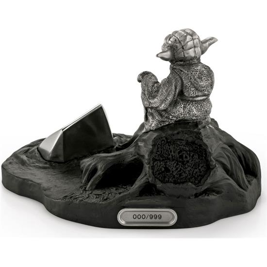 Star Wars: Yoda Tin Statue Limited Edition 14 cm
